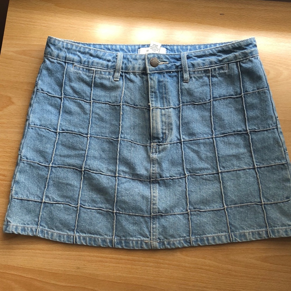 Grid skirt